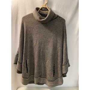 Romeo‎ & Juliet Couture turtle neck poncho sweater gray black Size M/L women’s